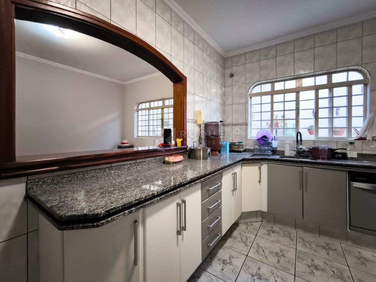Casa Residencial à venda no bairro Parque Residencial Stahlberg: COZINHA