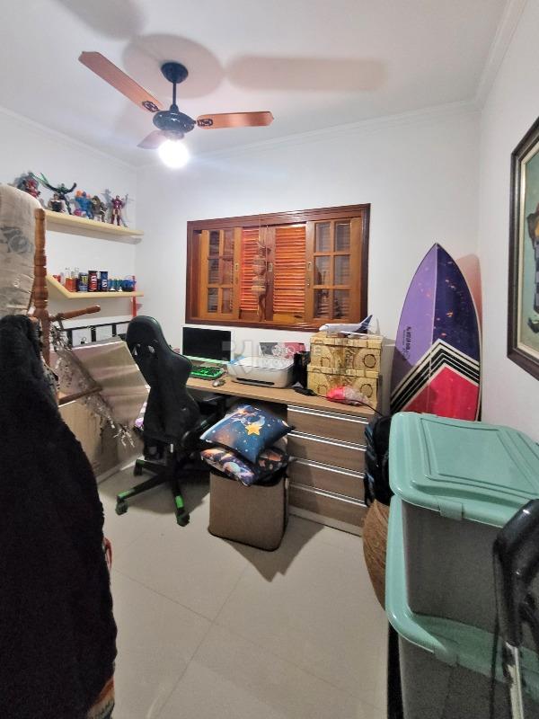 Casa Residencial à venda no bairro Parque Residencial Abílio Pedro: DORMITÓRIO 1