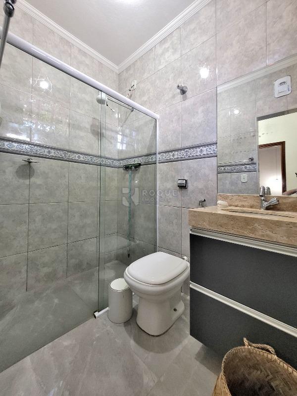 Casa Residencial à venda no bairro Parque Residencial Abílio Pedro: BANHEIRO SUÍTE