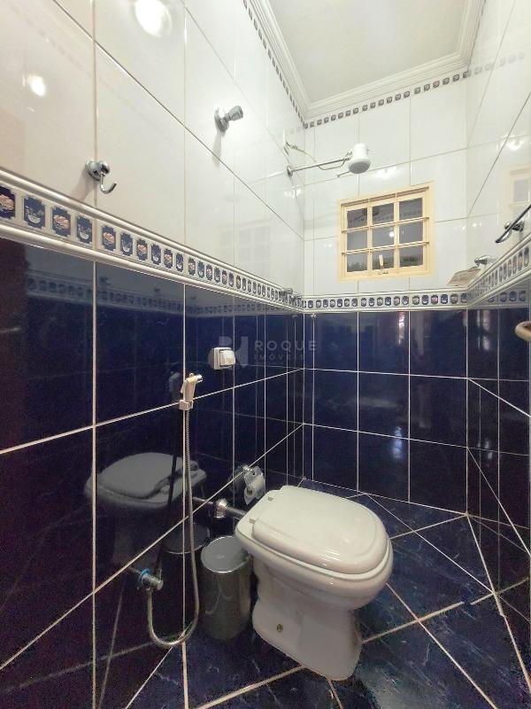 Casa Residencial à venda no bairro Parque Residencial Abílio Pedro: LAVABO 