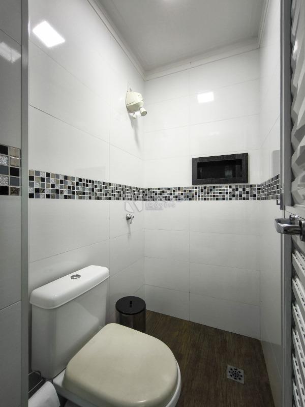Casa em condomínio à venda no bairro Residencial Villa do Sol: WC ÁREA GOURMET