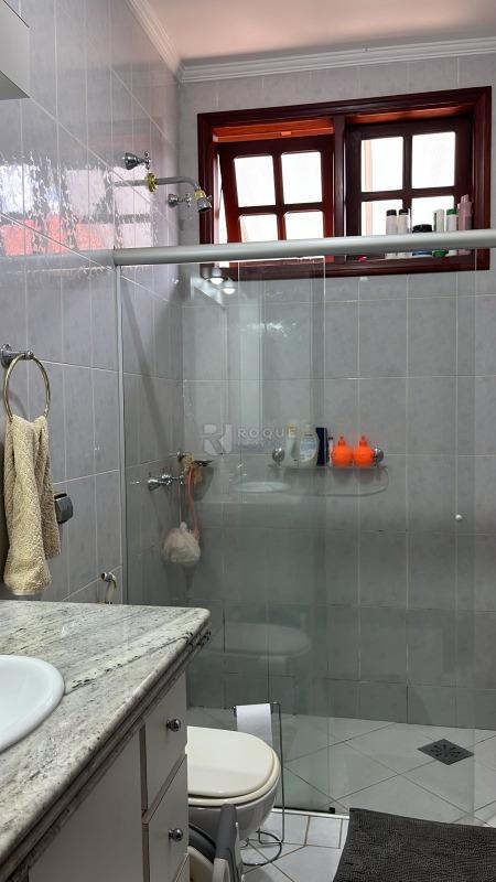 Casa em condomínio à venda no bairro Jardim Residencial Monsenhor Rossi: 