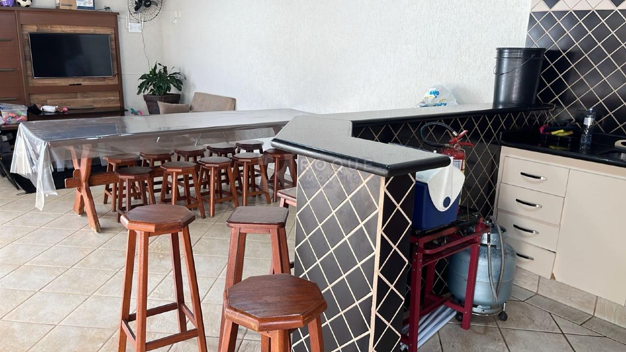 Casa em condomínio à venda no bairro Jardim Residencial Monsenhor Rossi: 