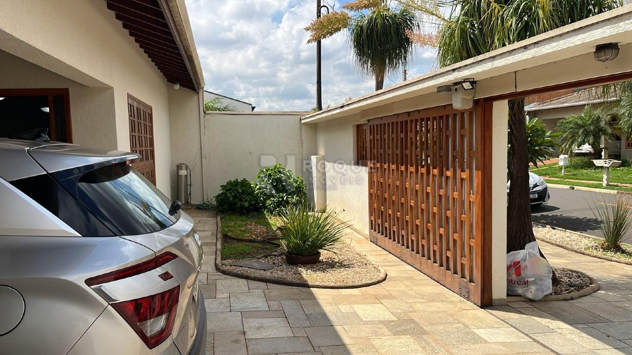 Casa em condomínio à venda no bairro Jardim Residencial Monsenhor Rossi: 