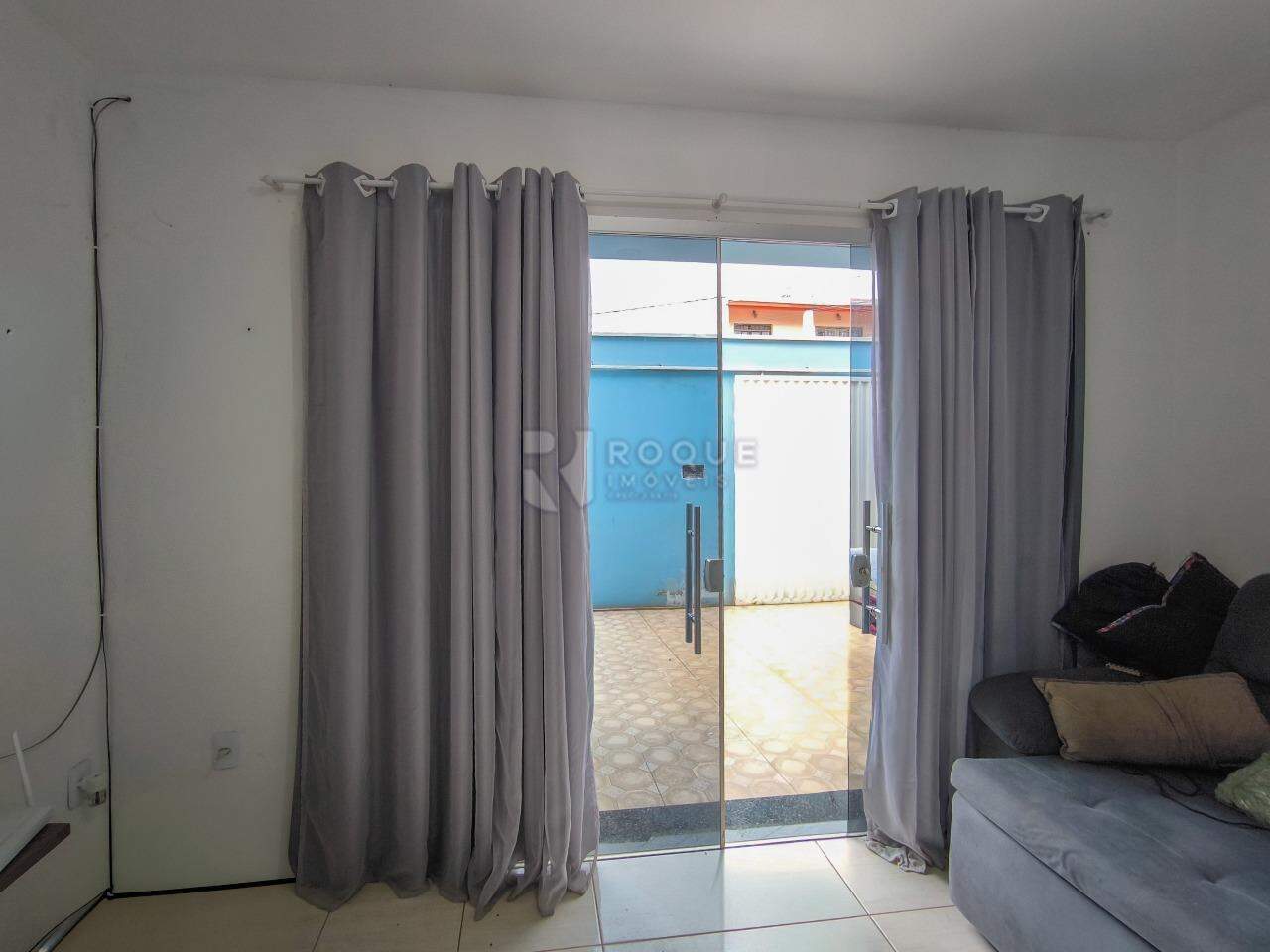 Casa Residencial à venda no bairro Jardim Residencial Graminha II: SALA DE ESTAR