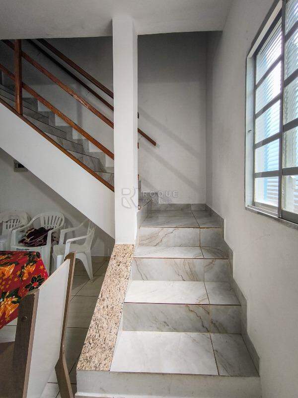 Casa Residencial à venda no bairro Jardim Residencial Graminha II: ACESSO PISO SUPERIOR