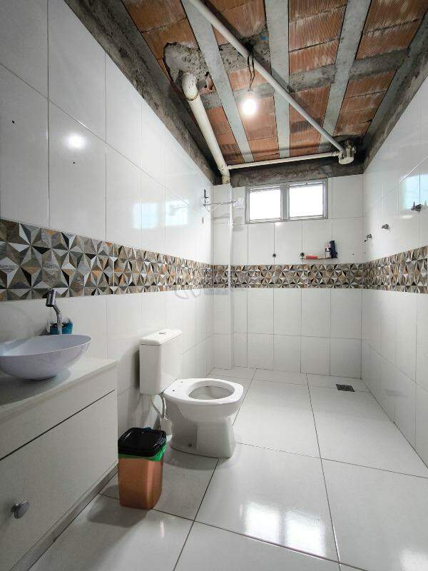 Casa Residencial à venda no bairro Jardim Residencial Graminha II: BANHEIRO SOCIAL 1