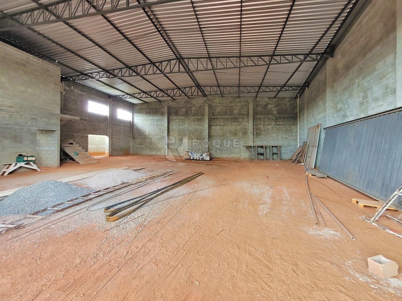 Barracão/Galpão à venda no bairro Residencial Chácara São José: SALÃO