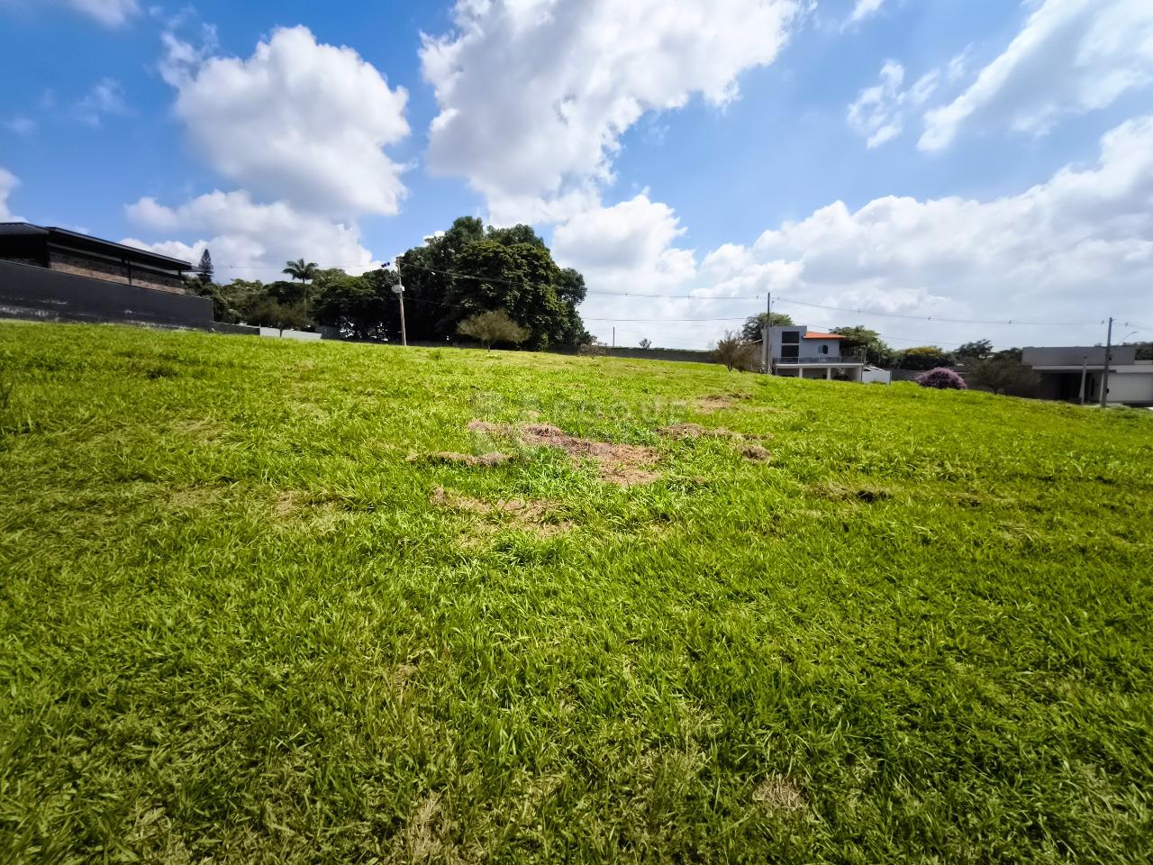 Terreno em condomínio à venda no bairro Residencial Florisa: 