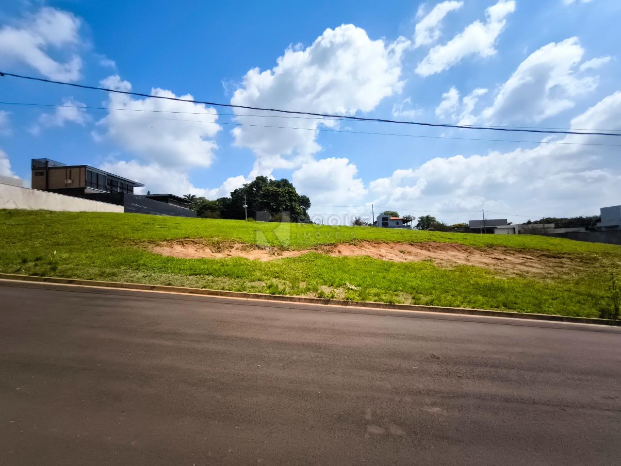 Terreno em condomínio à venda no bairro Residencial Florisa: 