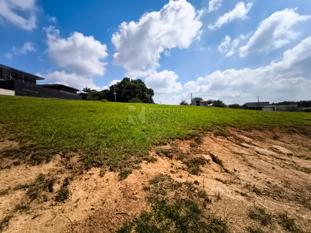 Terreno em condomínio à venda no bairro Residencial Florisa: 