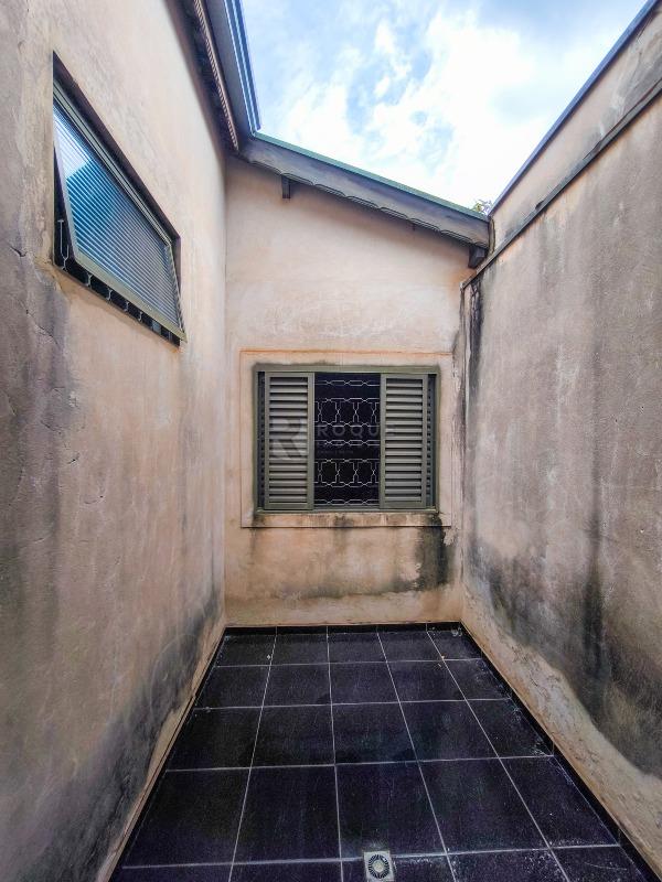 Casa Residencial à venda no bairro Jardim Planalto: ÁREA DE LUZ