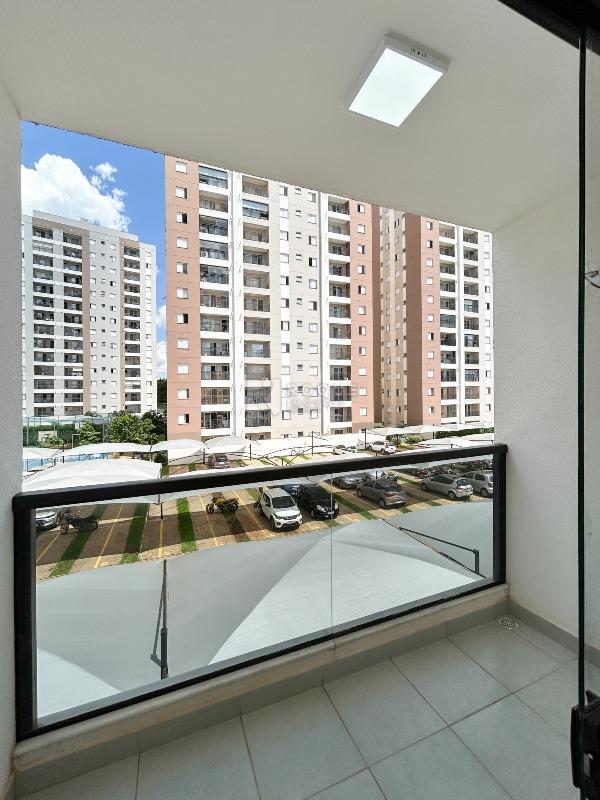 Apartamento para aluguel no bairro Jardim Santa Adélia: Sacada