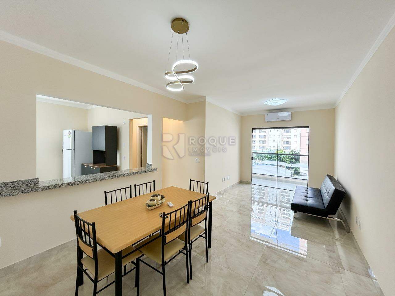 Apartamento para aluguel no bairro Jardim Santa Adélia: Sala