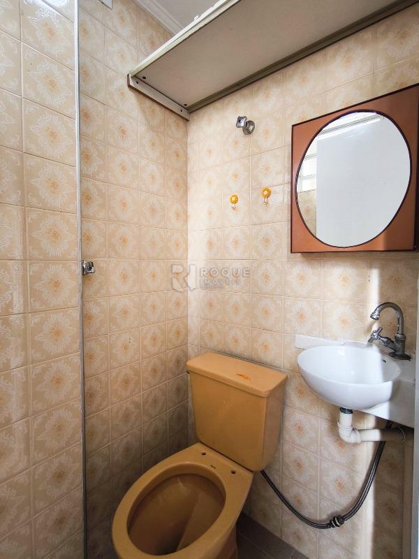 Apartamento à venda no bairro Centro: BANHEIRO ÁREA DE SERVIÇO