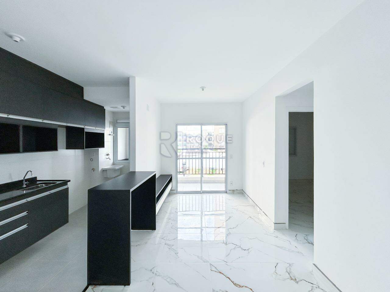 Apartamento para aluguel no bairro Jardim Santa Adélia: Sala