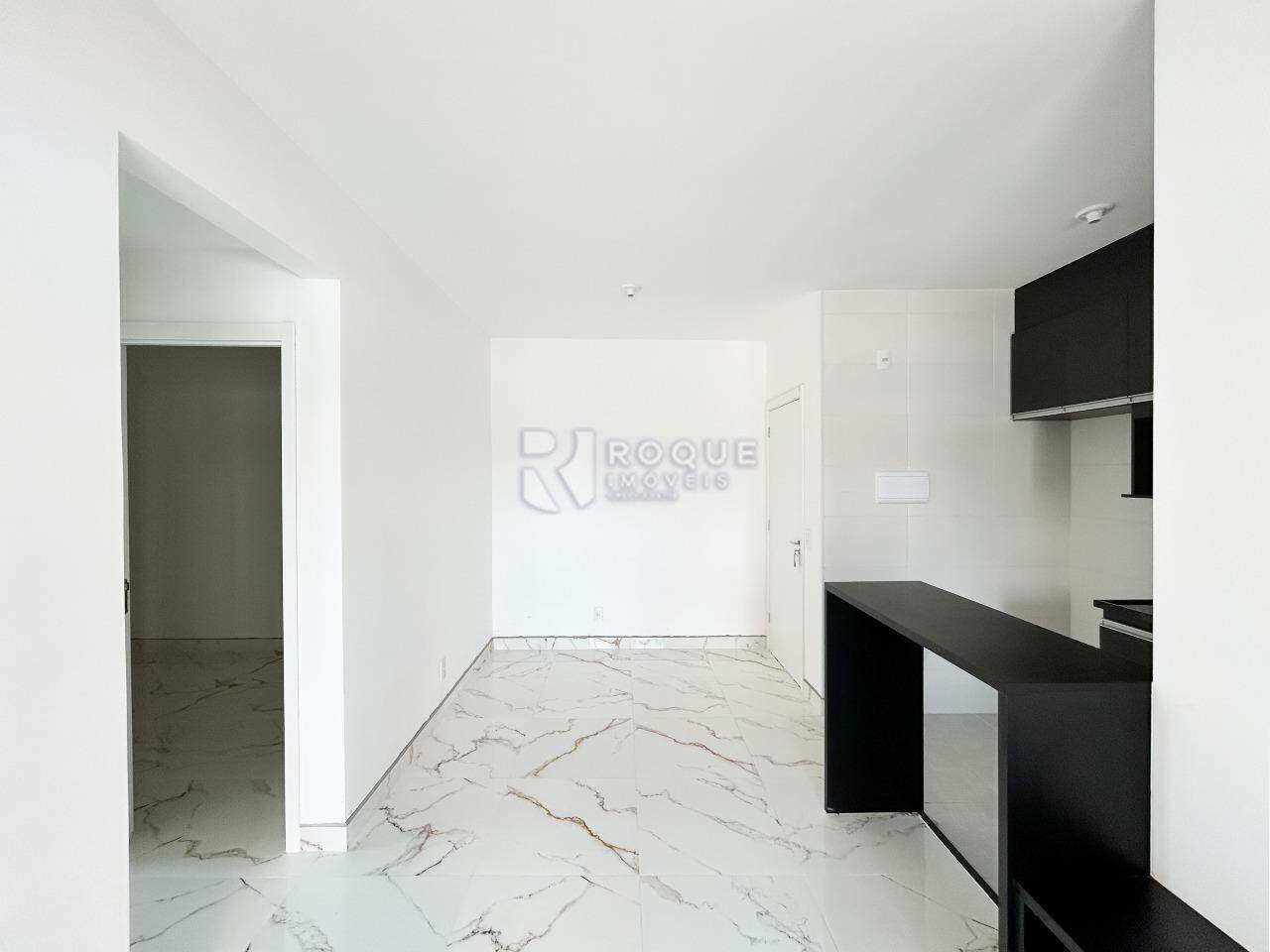 Apartamento para aluguel no bairro Jardim Santa Adélia: Sala
