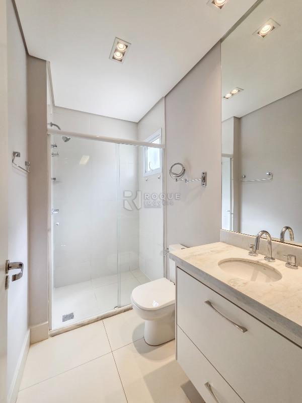 Casa em condomínio para aluguel no bairro Jardim Montezuma: WC Suíte 1