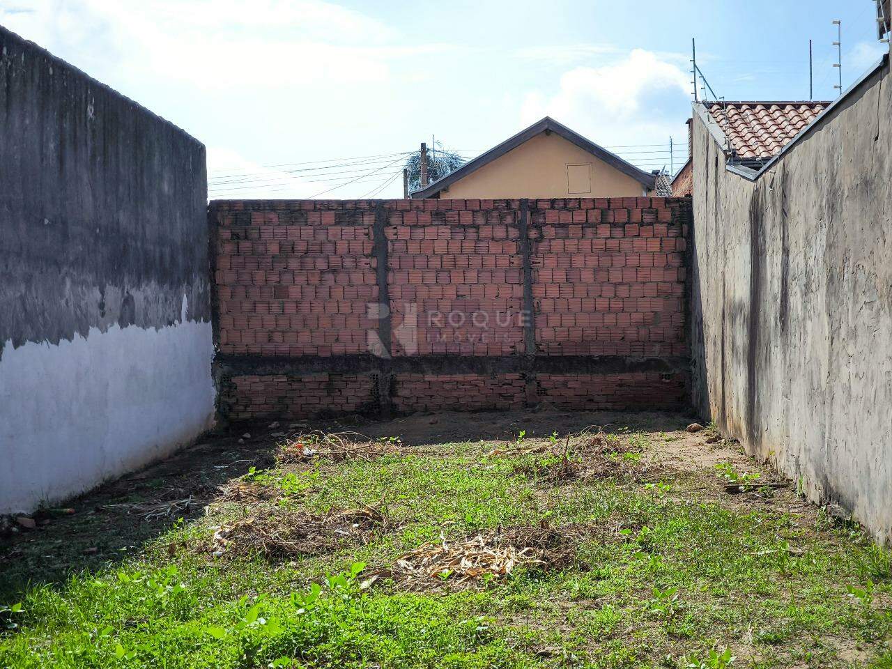 Terreno à venda no bairro Jardim Residencial Regina Bastelli: 