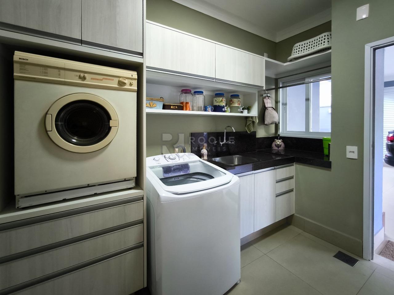 Casa em condomínio à venda no bairro Residencial Casalbuono: LAVANDERIA