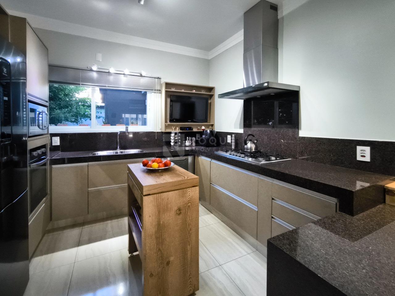 Casa em condomínio à venda no bairro Residencial Casalbuono: COZINHA