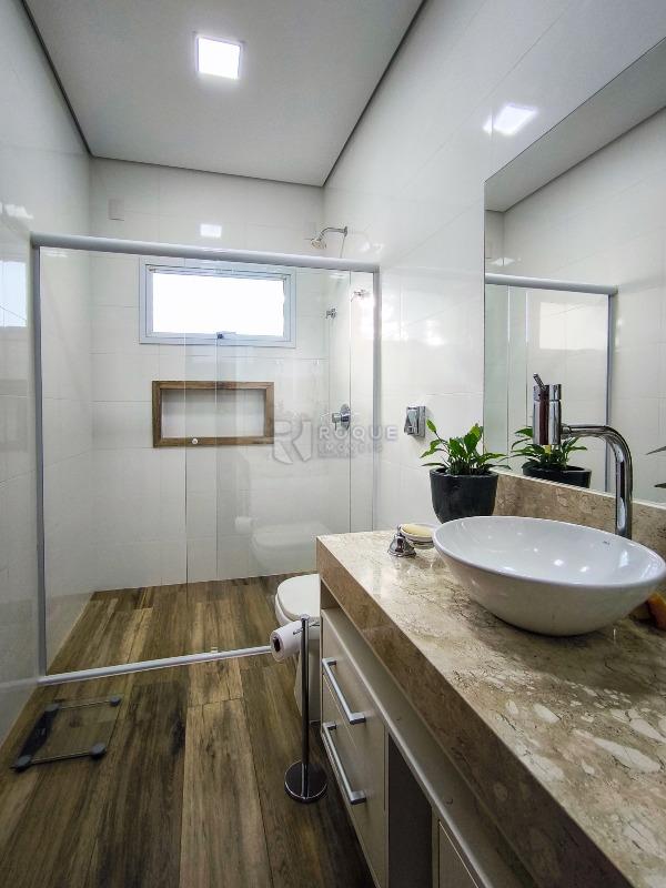 Casa em condomínio à venda no bairro Residencial Casalbuono: BANHEIRO SOCIAL