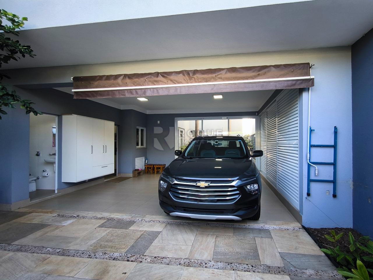 Casa em condomínio à venda no bairro Residencial Casalbuono: GARAGEM