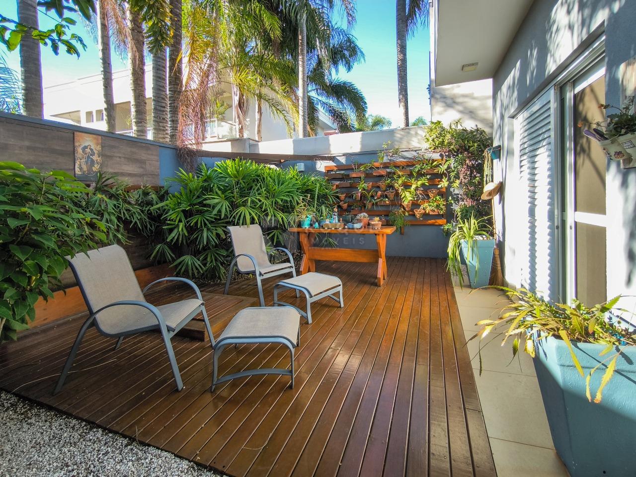 Casa em condomínio à venda no bairro Residencial Casalbuono: JARDIM DA SUÍTE