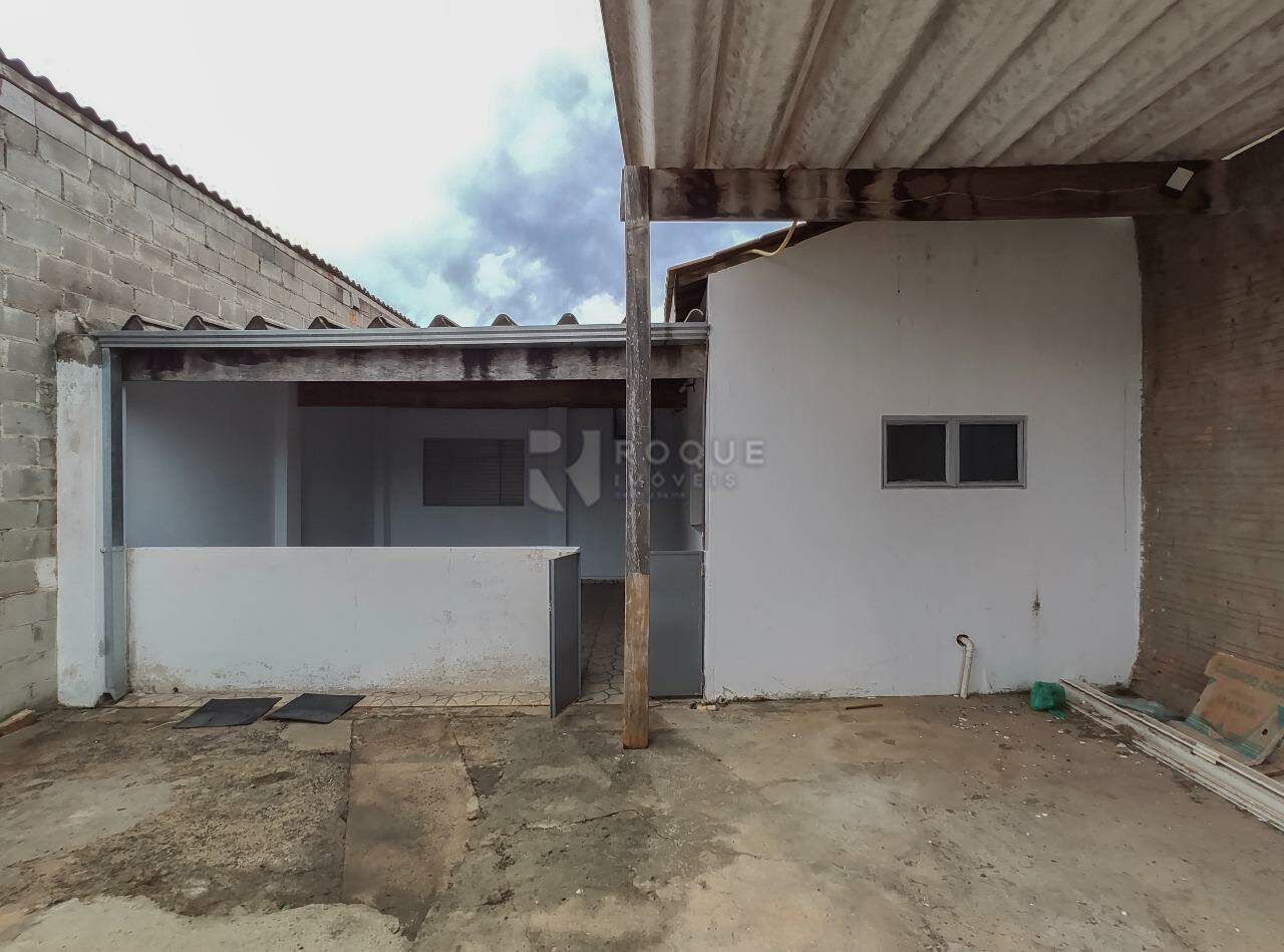 Casa Residencial à venda no bairro Jardim Lagoa Nova: Área externa