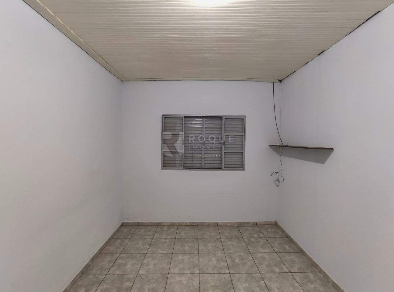 Casa Residencial à venda no bairro Jardim Lagoa Nova: Suíte 