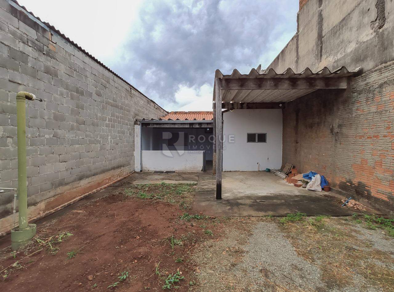 Casa Residencial à venda no bairro Jardim Lagoa Nova: Área externa
