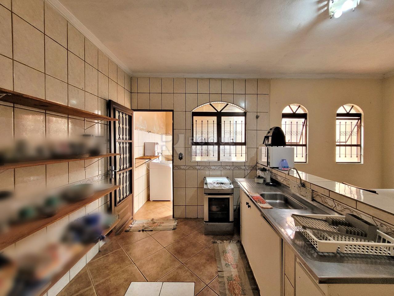 Casa Residencial à venda no bairro Parque Residencial Santa Eulália: COZINHA