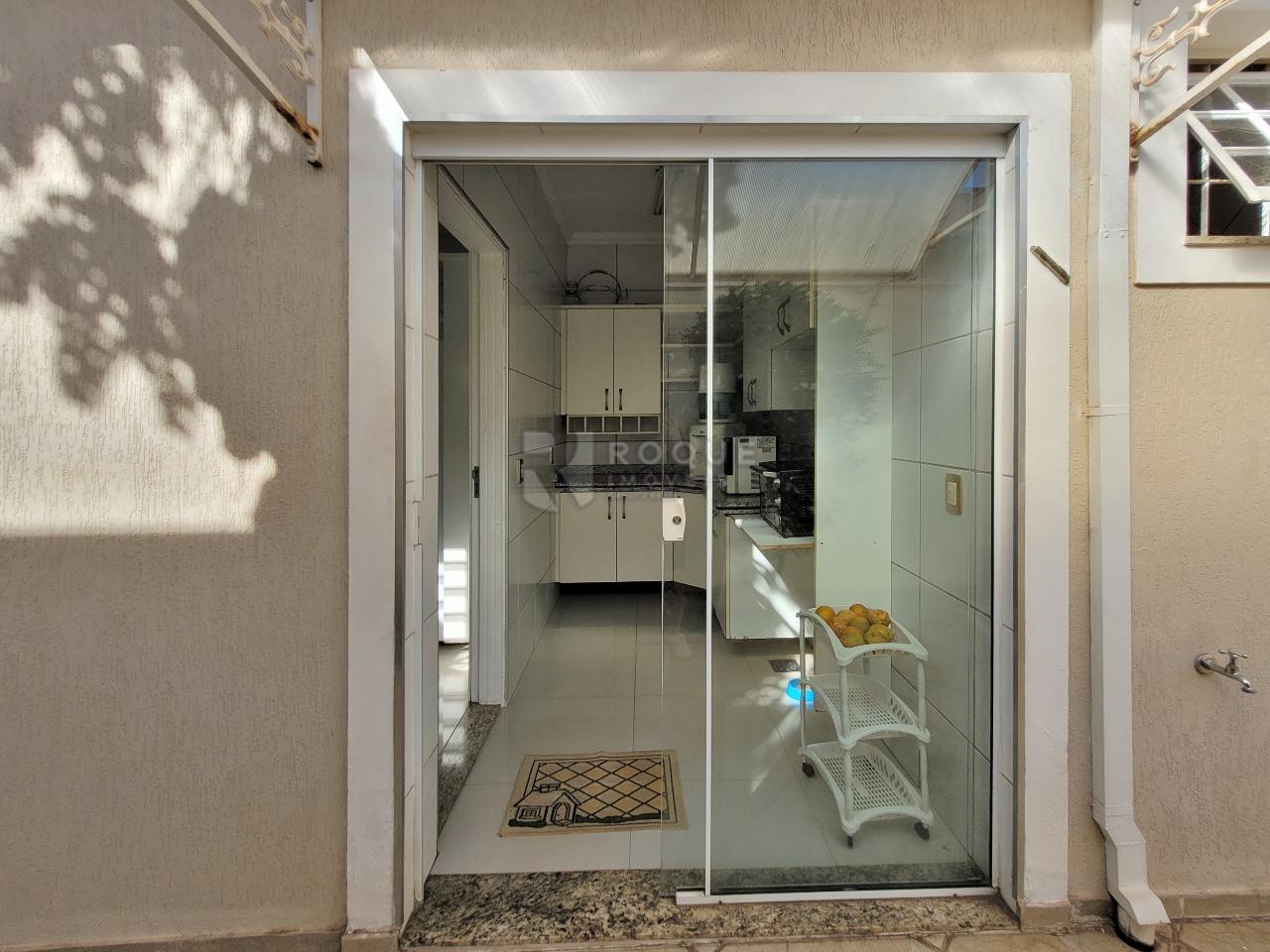 Casa em condomínio à venda no bairro Residencial Jardim dos Ipês: DESPENSA