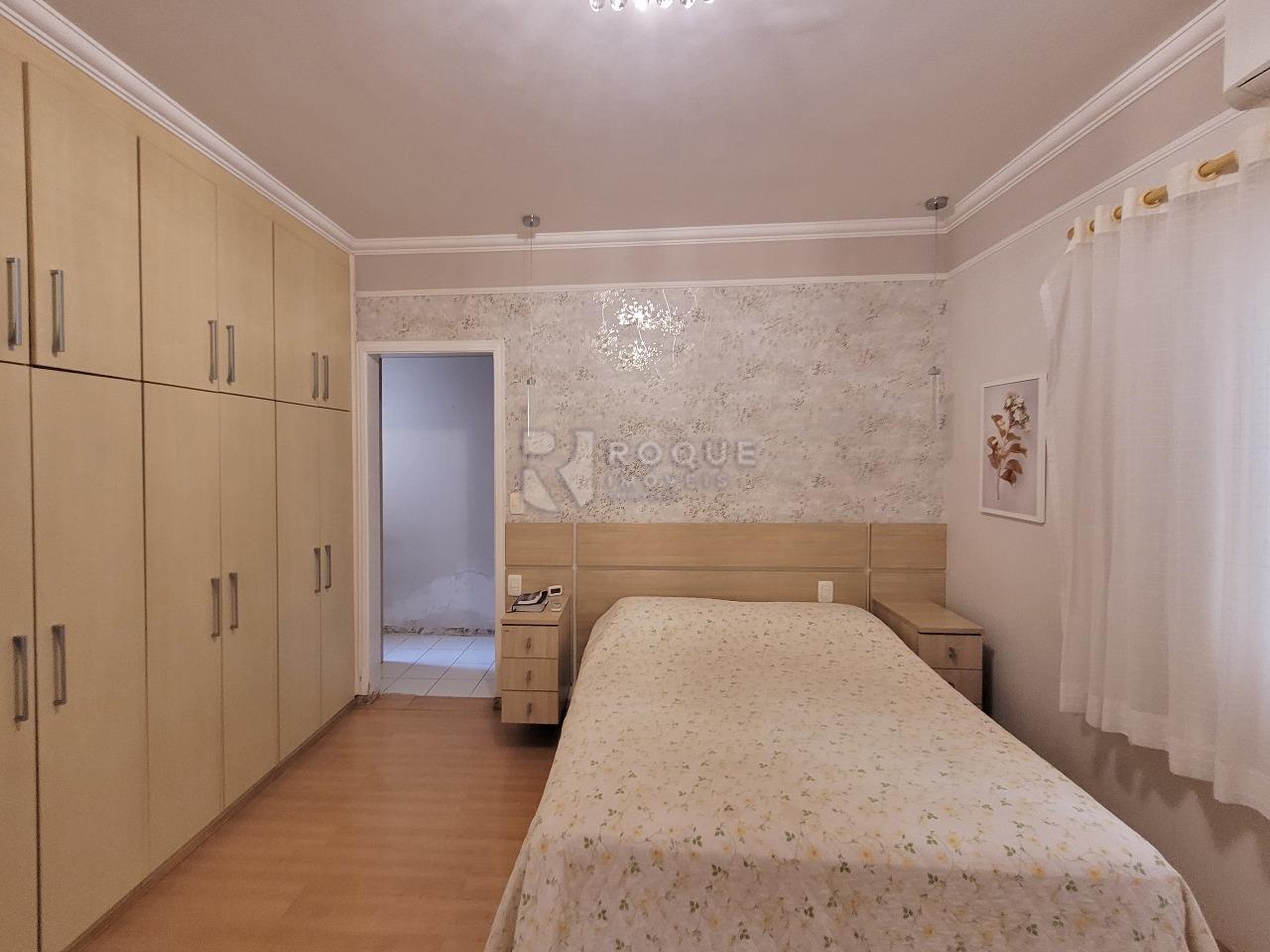 Casa em condomínio à venda no bairro Residencial Jardim dos Ipês: SUÍTE