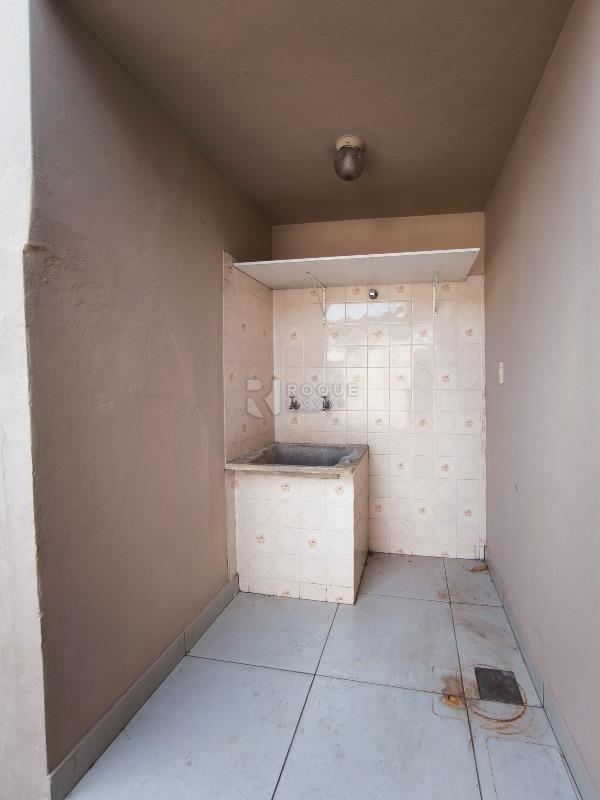 Casa Residencial à venda no bairro Vila Piza: LAVANDERIA EDÍCULA