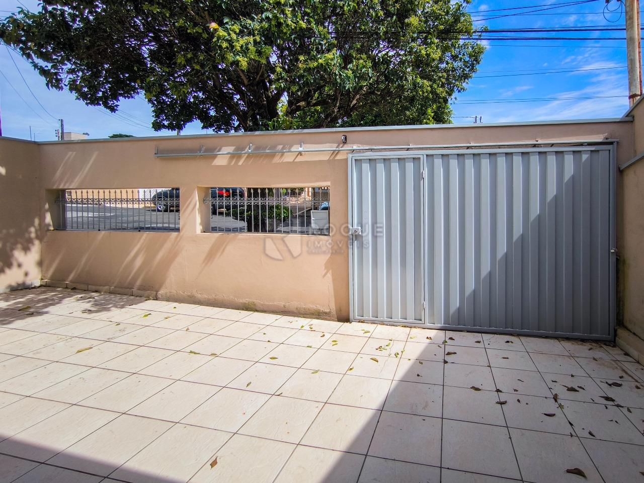 Casa Residencial à venda no bairro Vila Piza: ENTRADA