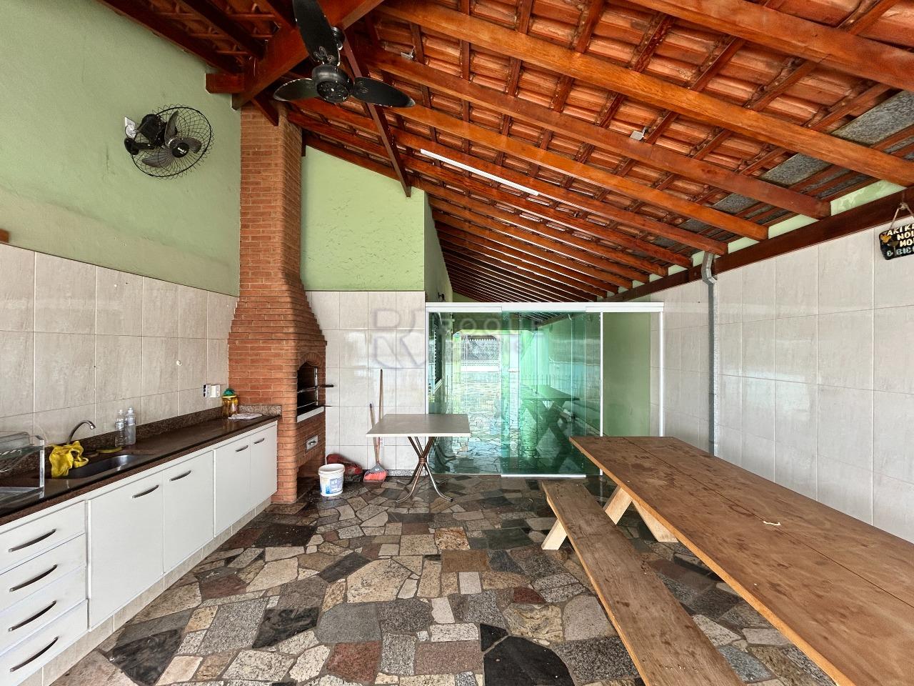 Casa Residencial à venda no bairro Vila da Glória: Rancho churrasqueira 