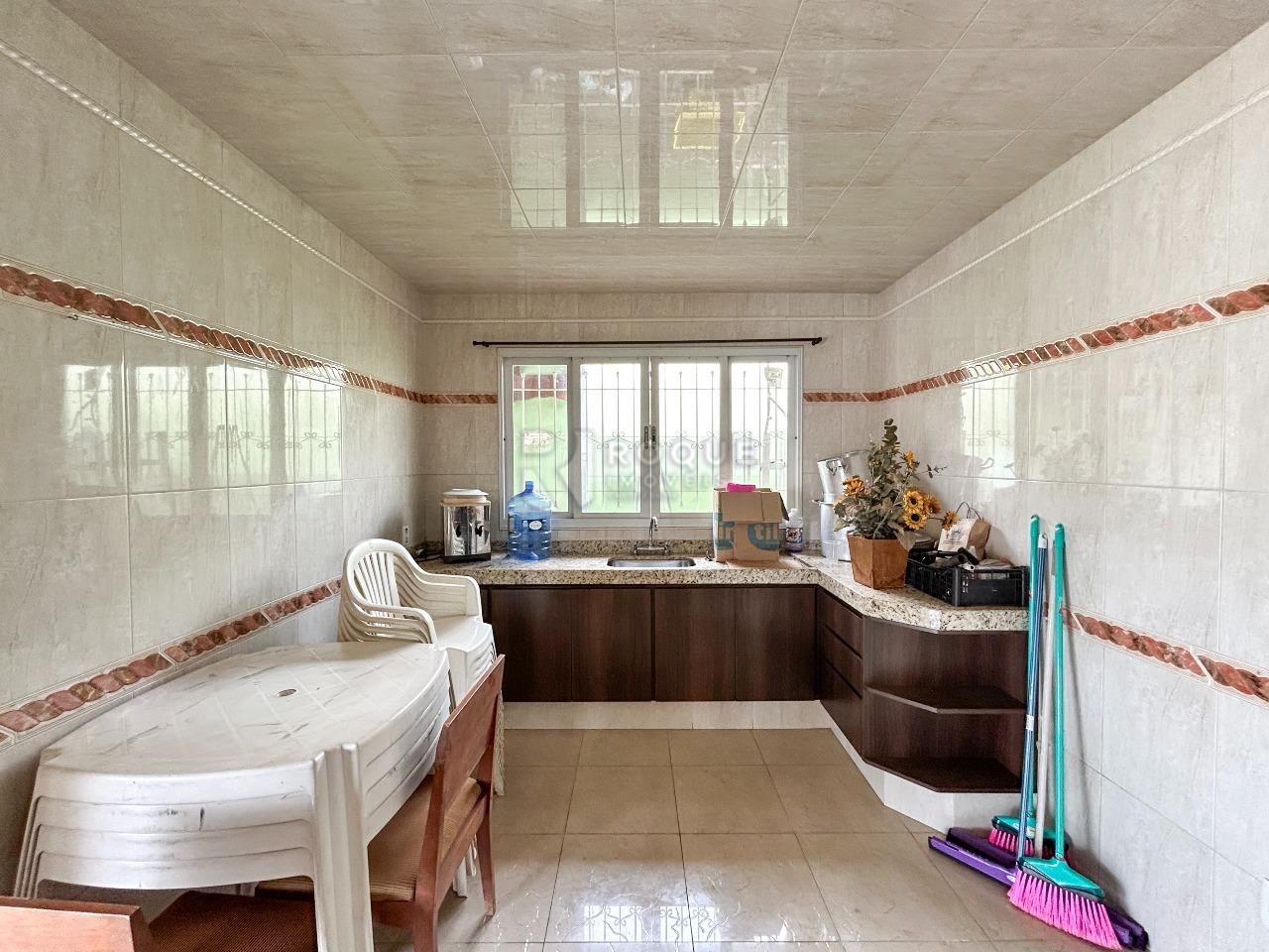 Casa Residencial à venda no bairro Vila da Glória: Cozinha