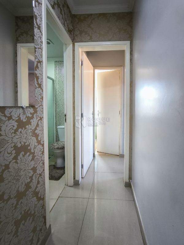 Apartamento à venda no bairro Jardim Esmeralda: CORREDOR INTERNO