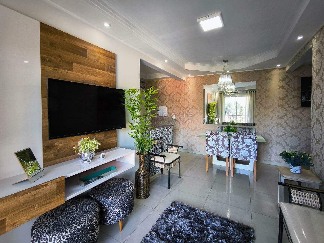 Apartamento à venda no bairro Jardim Esmeralda: SALA DE ESTAR