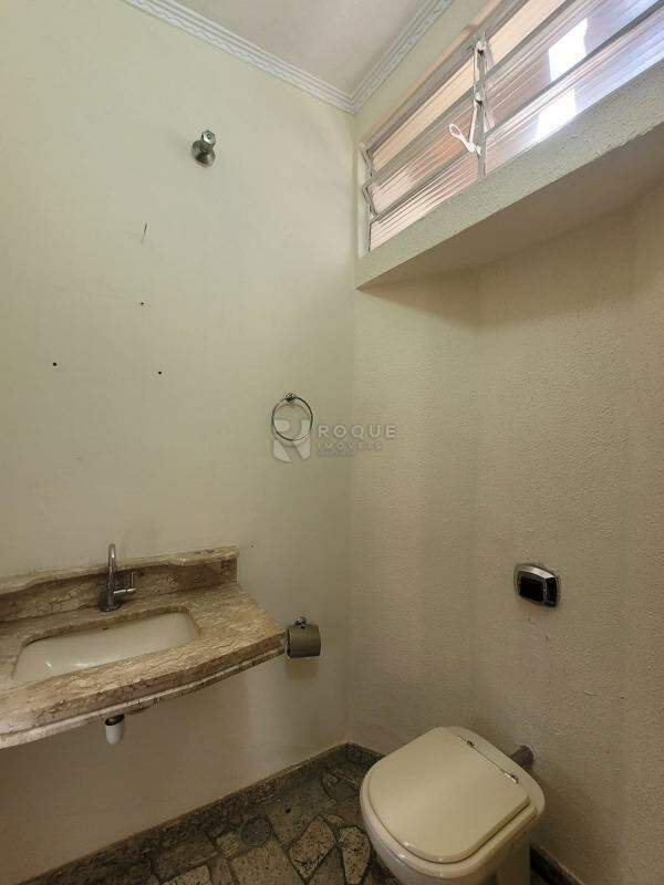 Casa Residencial à venda no bairro Jardim Parque Novo Mundo: Lavabo