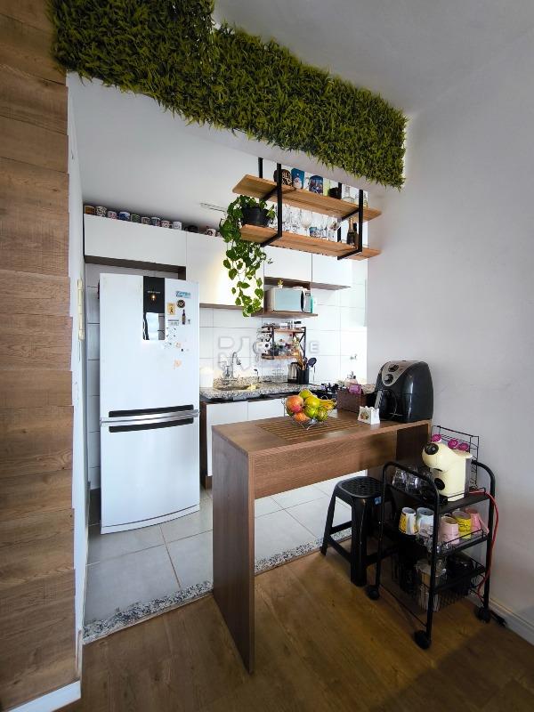 Apartamento à venda no bairro Vale das Esmeraldas: COZINHA