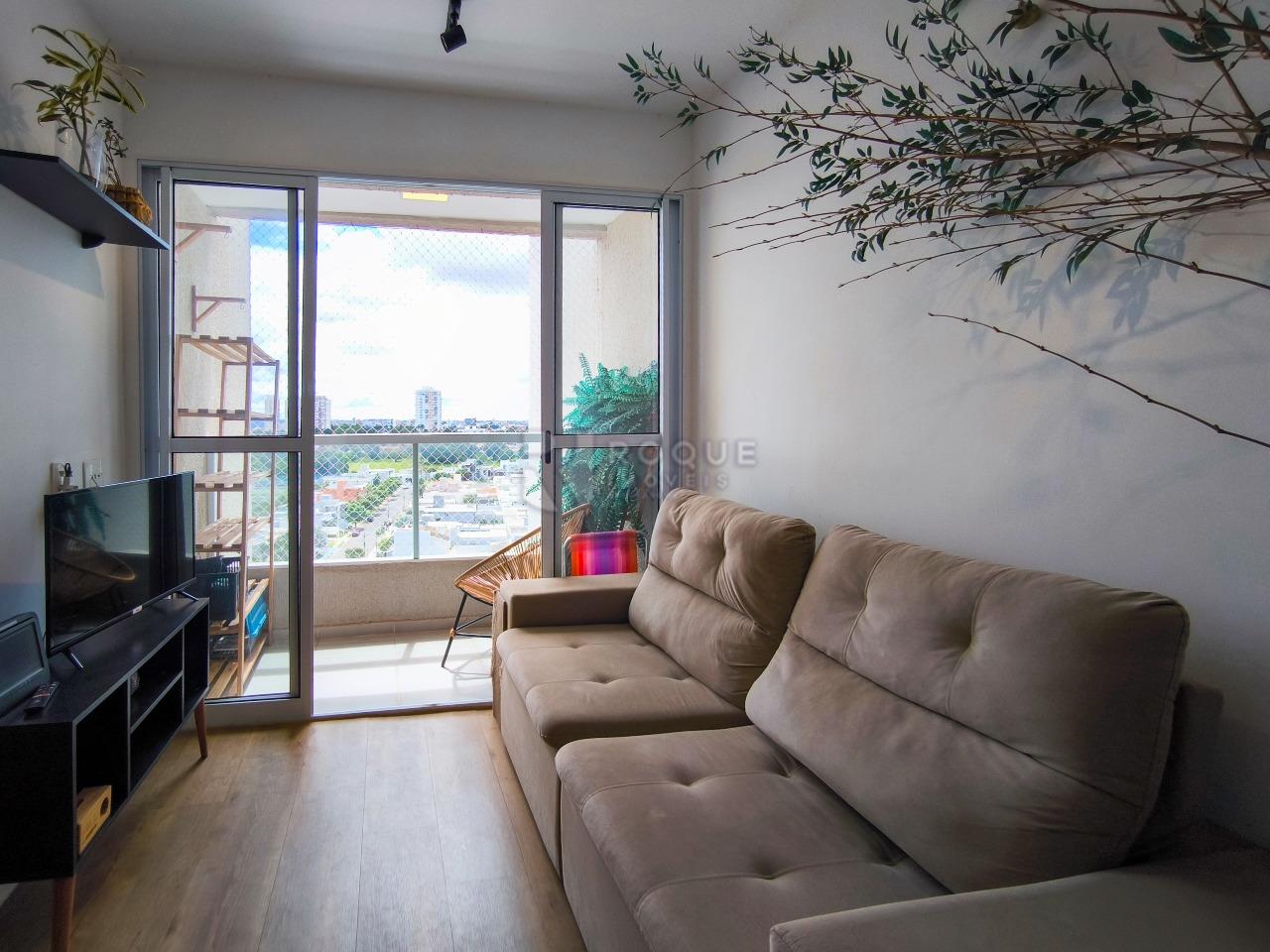 Apartamento à venda no bairro Vale das Esmeraldas: SALA DE ESTAR