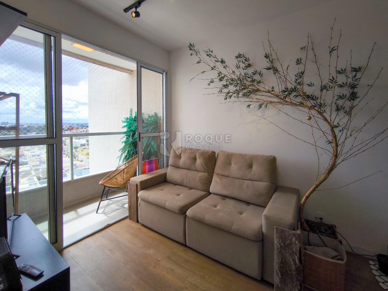 Apartamento à venda no bairro Vale das Esmeraldas: SALA DE ESTAR