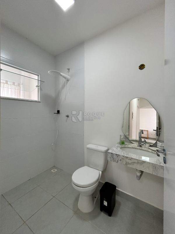 Apartamento para aluguel no bairro Jardim Santa Adélia: WC social
