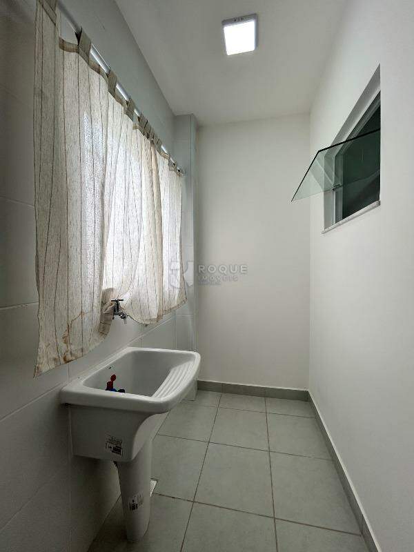 Apartamento para aluguel no bairro Jardim Santa Adélia: Área de serviço