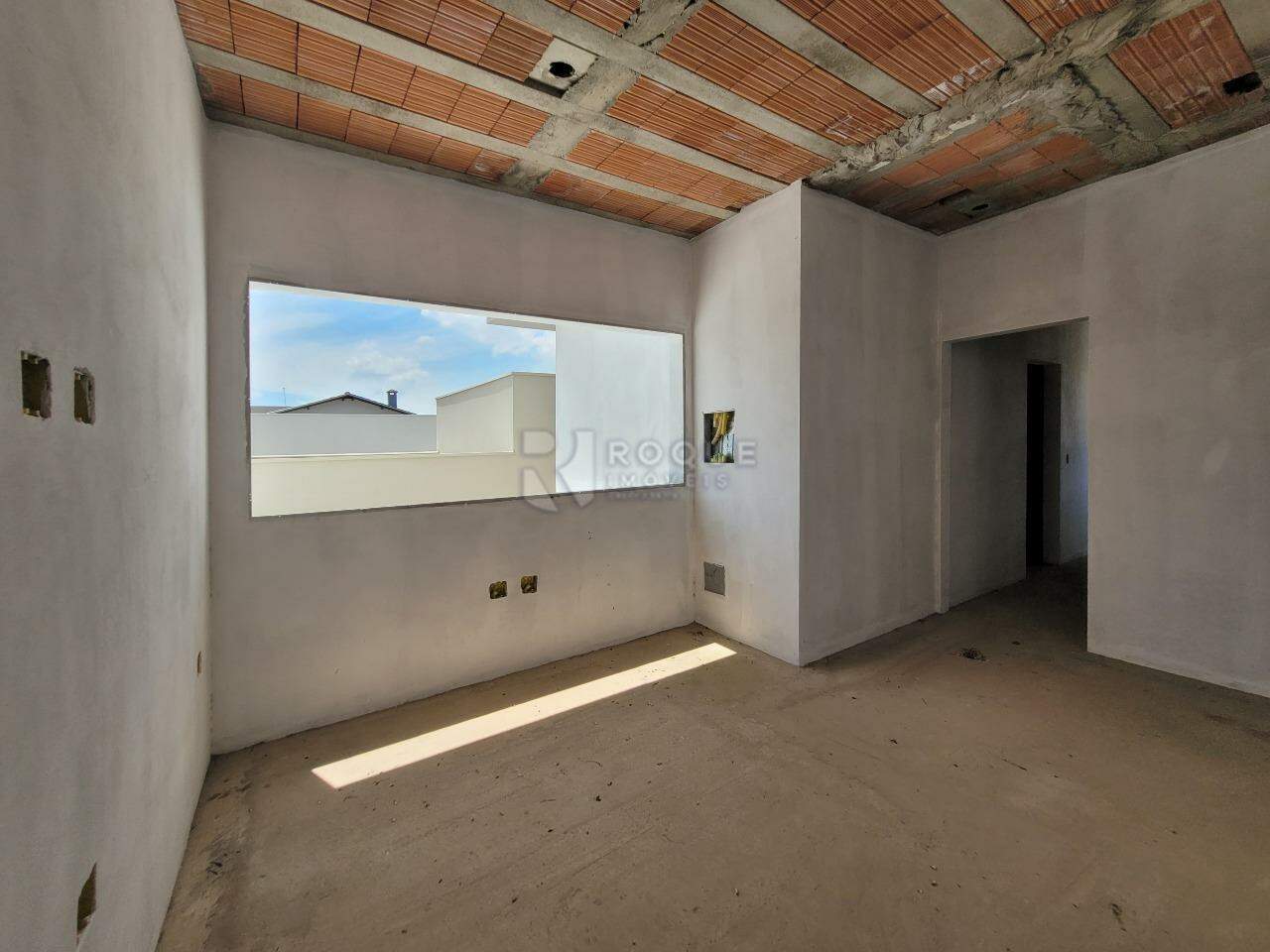 Casa em condomínio à venda no bairro Residencial Vermont: SALA 2