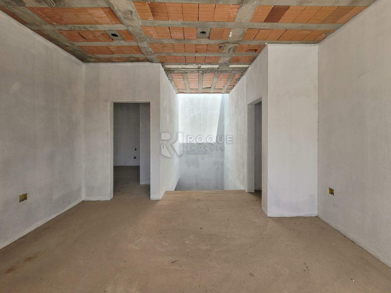 Casa em condomínio à venda no bairro Residencial Vermont: SALA 2
