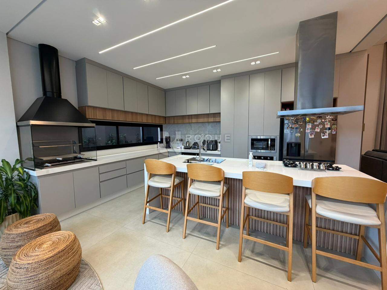 Casa em condomínio à venda no bairro Jardim Residencial Florida: COZINHA