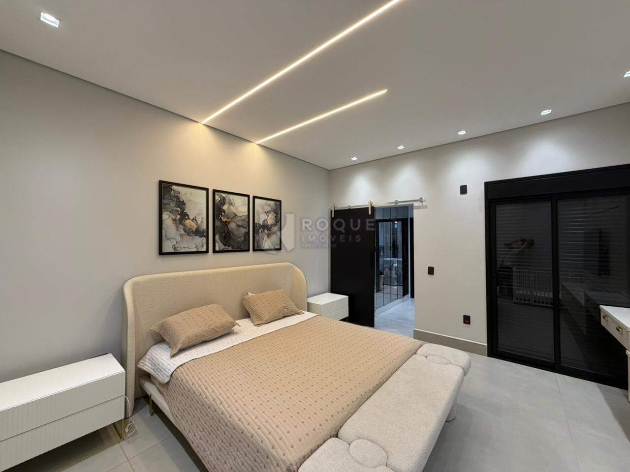 Casa em condomínio à venda no bairro Jardim Residencial Florida: SUÍTE MASTER